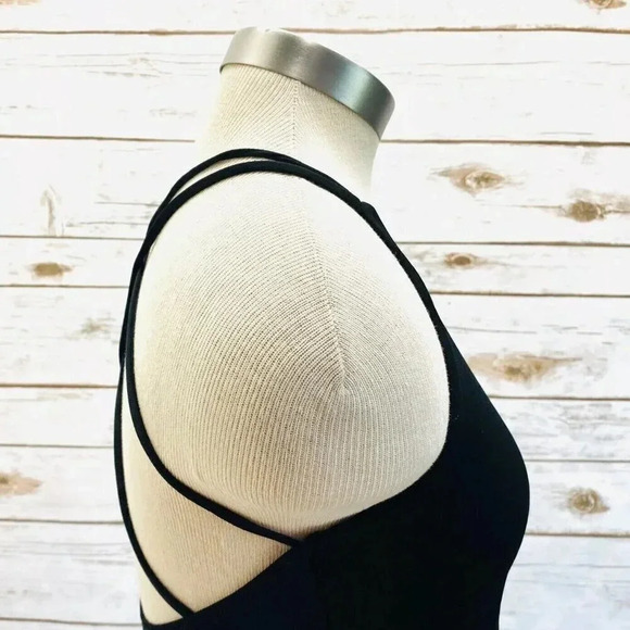 OPERA Women Sleeveless Pullover Size Large V-Neck Black Spaghetti Straps Tanktop - Picture 4 of 11